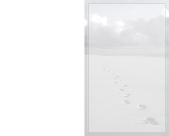 SE TA Fußspuren (Lebensweg) - Karte: 185 mm x 230 mm, edel-weiß, Motiv - Hülle: 120 mm x 191 mm, edel-weiß, mit Seidenfutter